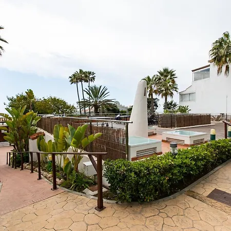 Сasa de vacaciones Casa 1 Linea De Playa. Marbella