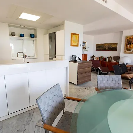 Casa 1 Linea De Playa. Holiday home Marbella