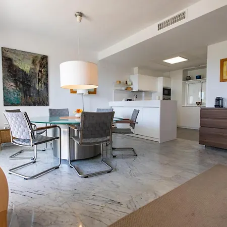 Casa 1 Linea De Playa. Holiday home Marbella