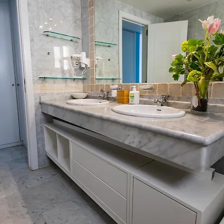 Casa 1 Linea De Playa. Holiday home Marbella